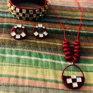 Elegant Red Jewelry Set